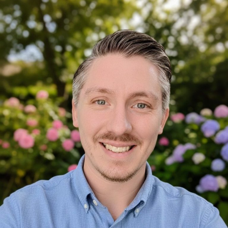 Zach Cairns, BABCP-accredited CBT therapist in Cheadle Hulme